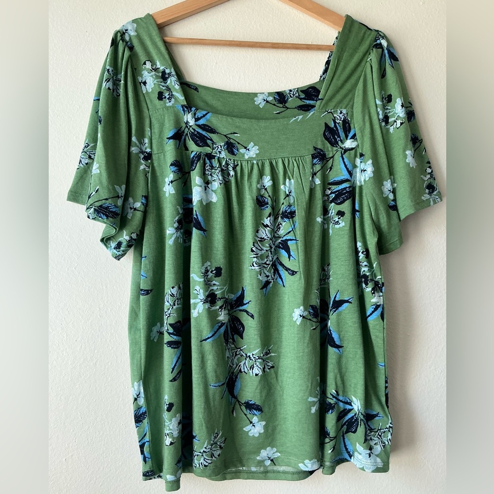 NWT Floral Square Neck Puff Sleeve Blouse in Green - Size:XL